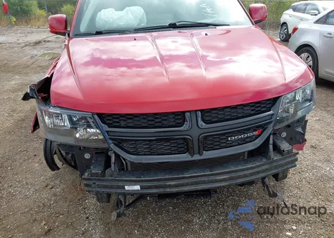 2019 Dodge Journey Crossroad Awd z USA, uszkodzony, nr VIN 3C4PDDGG4KT816373